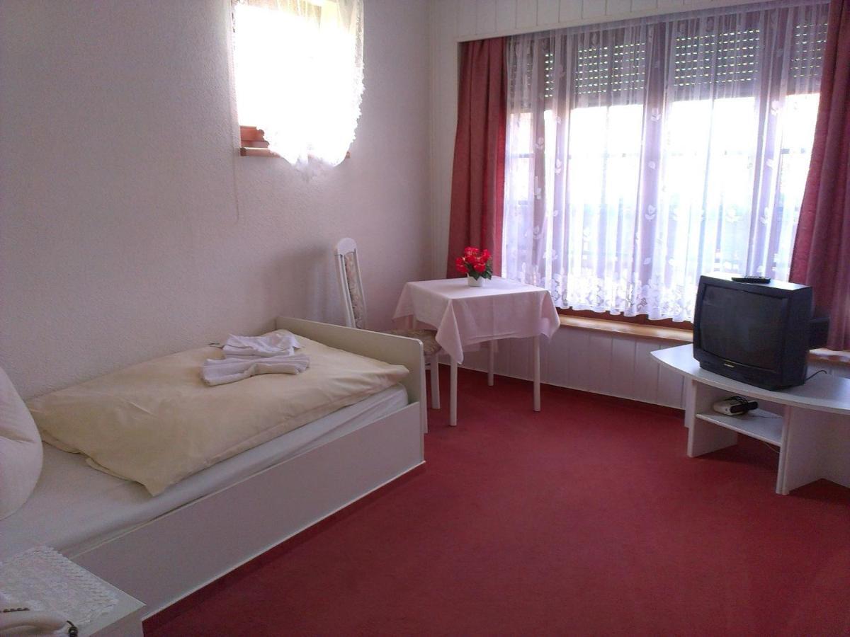 Mullers Hotel & Restaurant Erfurt Room photo